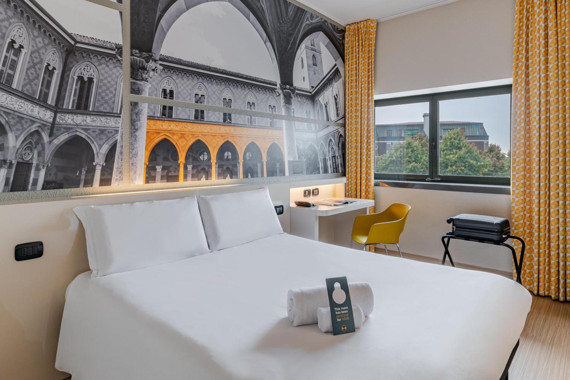 B&B Hotel Cremona Exteriör bild