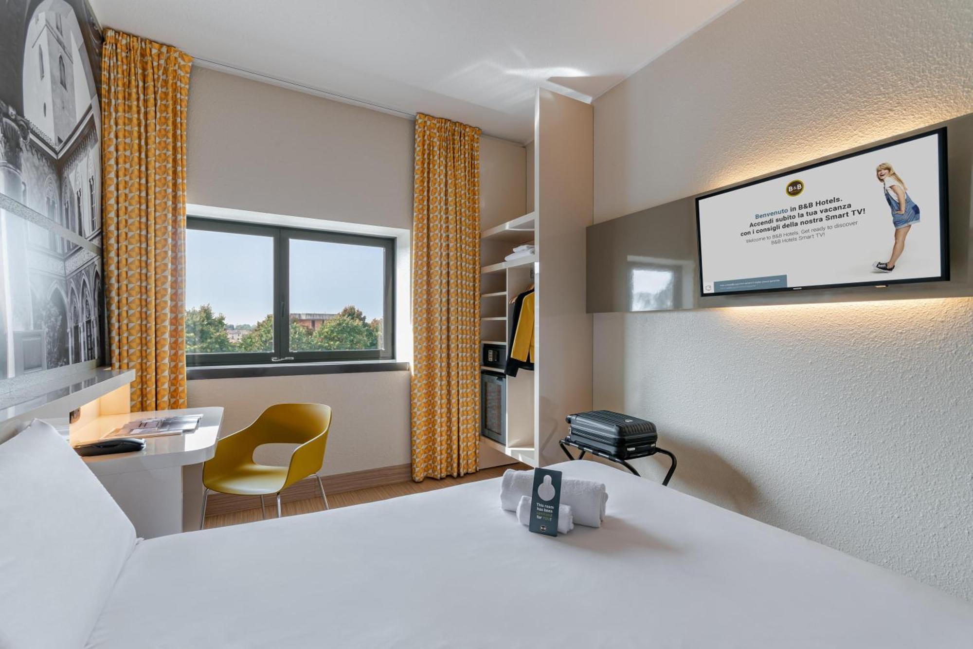 B&B Hotel Cremona Exteriör bild