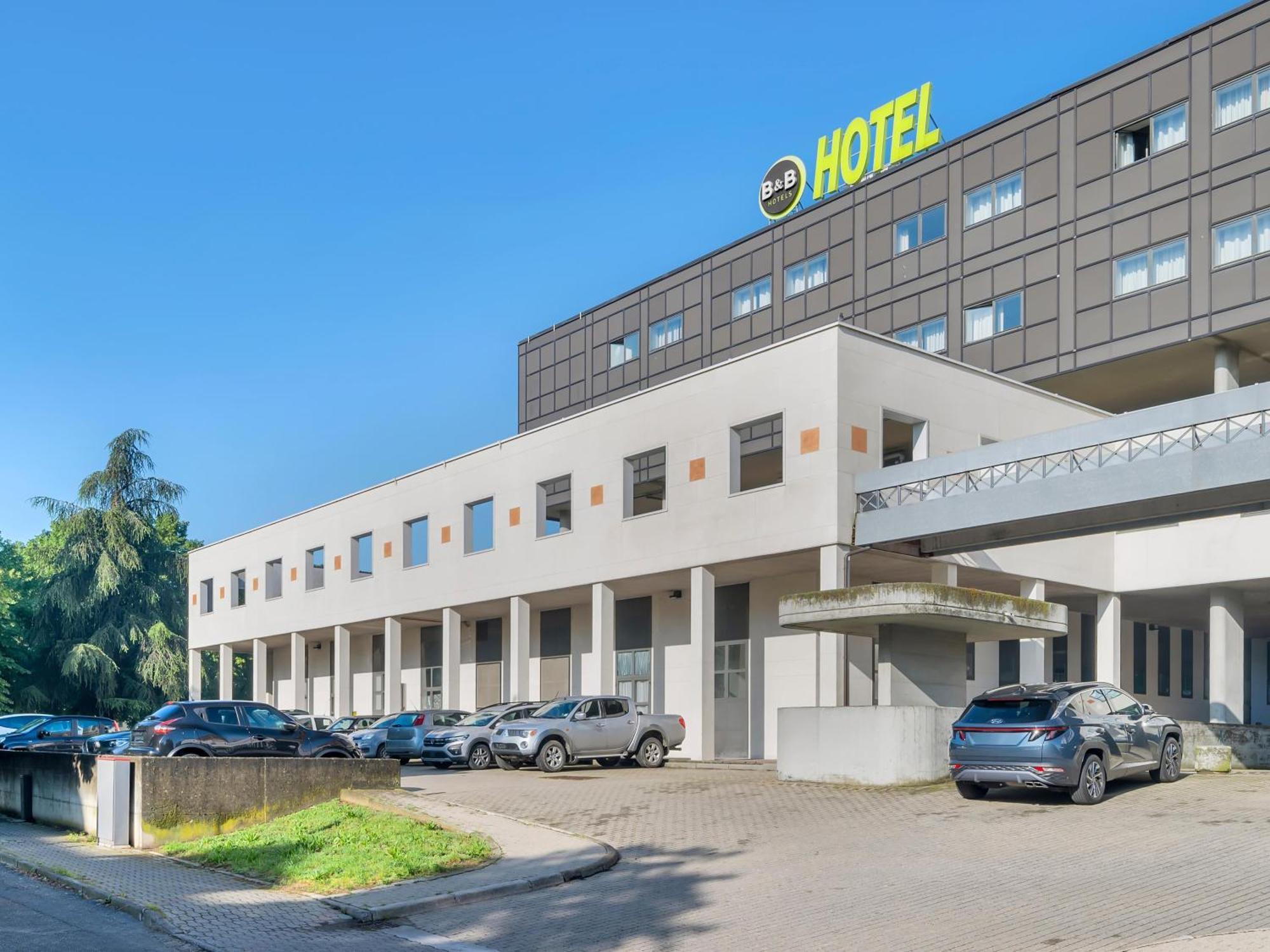 B&B Hotel Cremona Exteriör bild