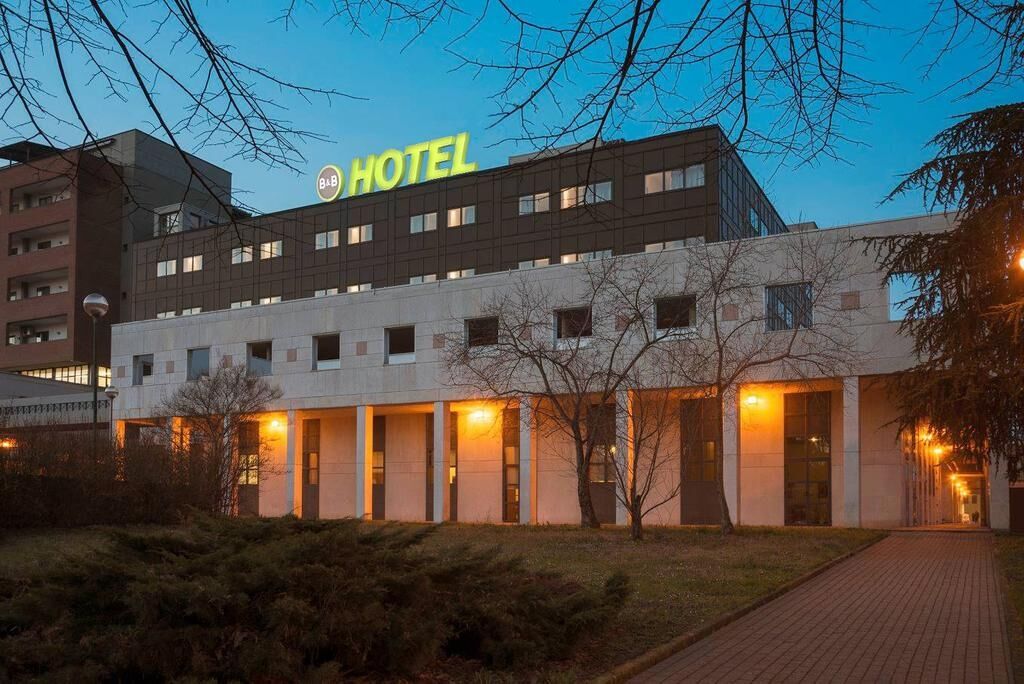B&B Hotel Cremona Exteriör bild